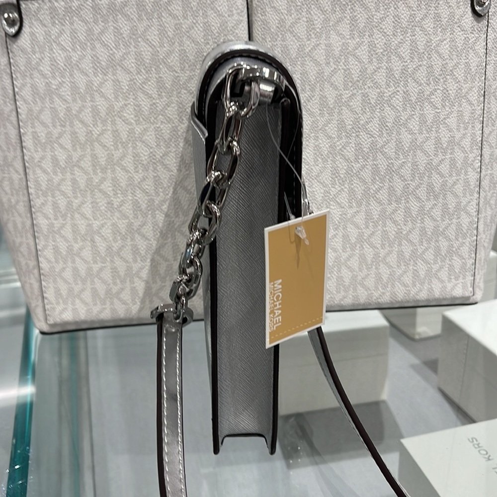 MICHAEL KORS WOMENS FASHION IPHONE SAMSUNG CASE PHONE HOLDER CROSSBODY BAG PURSE - Picture 5 of 16
